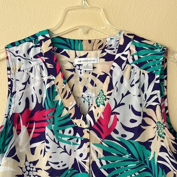 Liz Claiborne multi colored flower sheer top size medium sleeveless curve hem - Picture 2 of 13